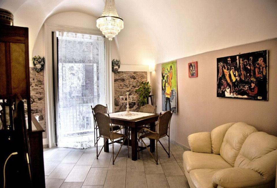 Bed and Breakfast Sunshine House Катанія Екстер'єр фото
